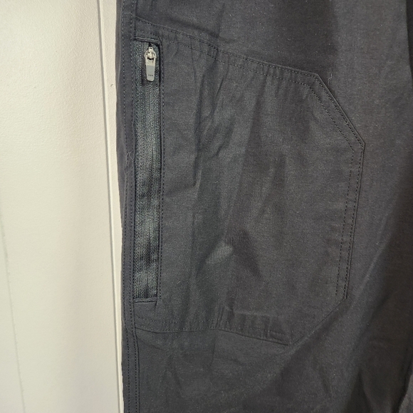 Eddie Bauer Black Fleece Lined Tech Pants Size 38x30 Cargo Outdoor Hiking New - Picture 4 of 14